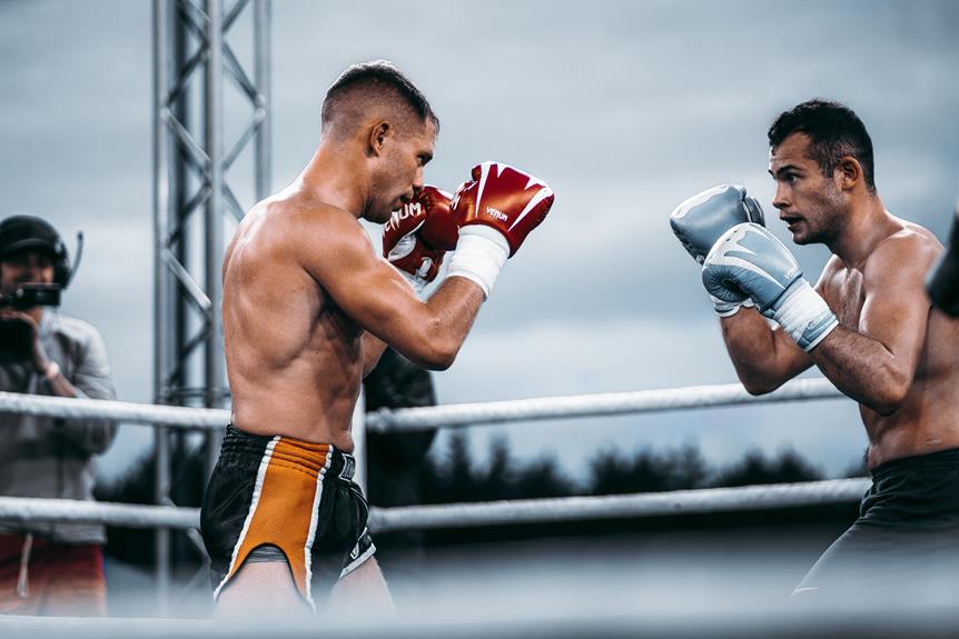 comparison of muay thai and kickboxing